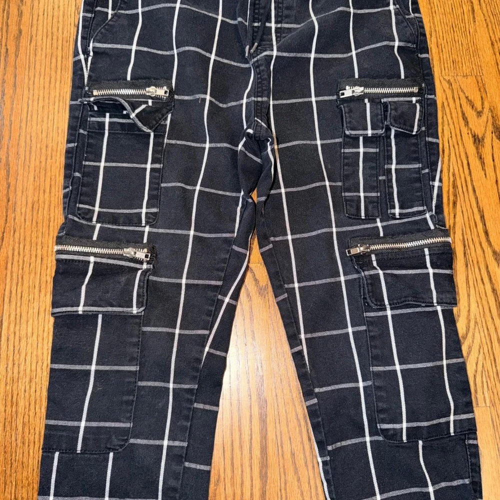 Hot Topic Grid Print Cargo Pants Slim Jogger Multi-Pocket Size M Black White - Picture 2 of 6
